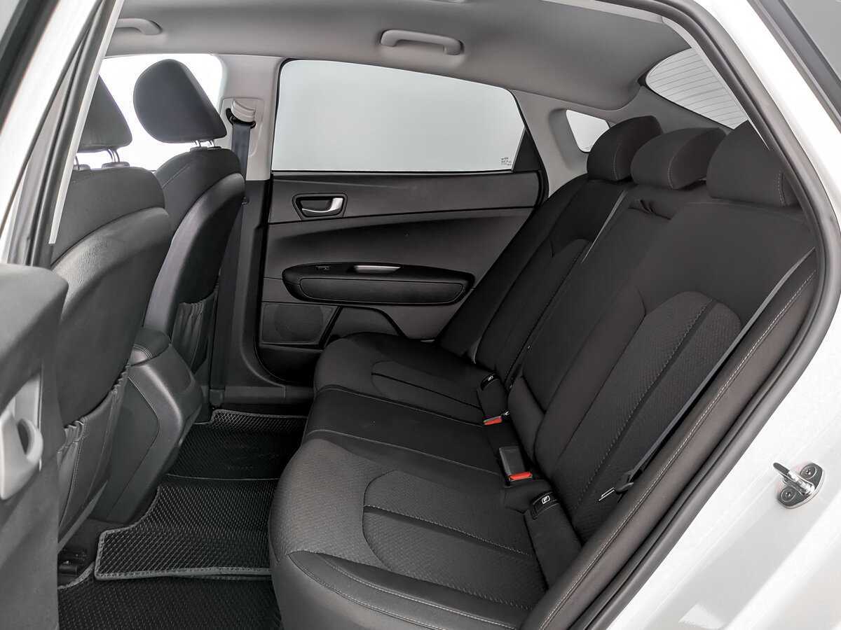 Купить Kia Optima с пробегом. Фото: #9