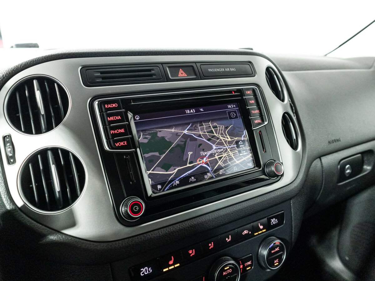 Купить Volkswagen Tiguan с пробегом. Фото: #16