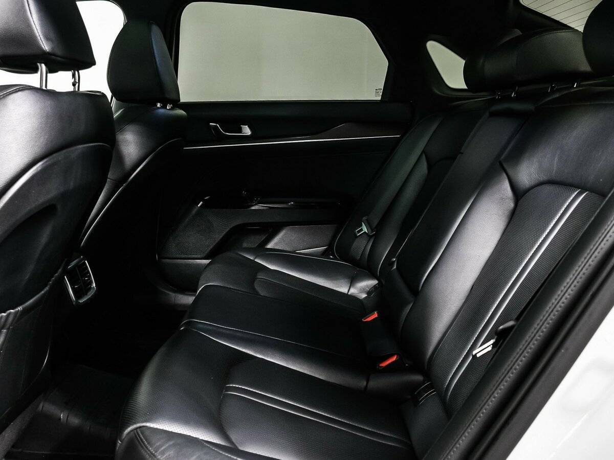 Купить Kia K5 с пробегом. Фото: #12