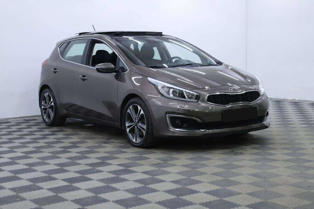 Купить Kia Ceed с пробегом. Фото: #2