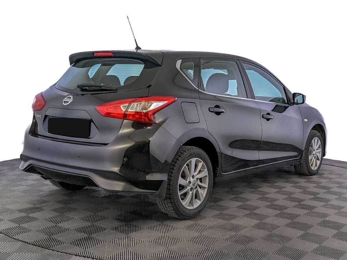 Купить Nissan Tiida с пробегом. Фото: #4