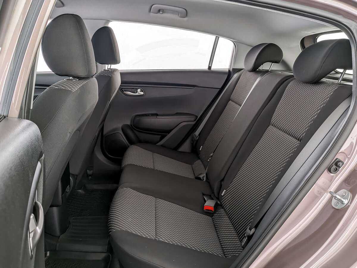 Купить Kia Rio с пробегом. Фото: #9