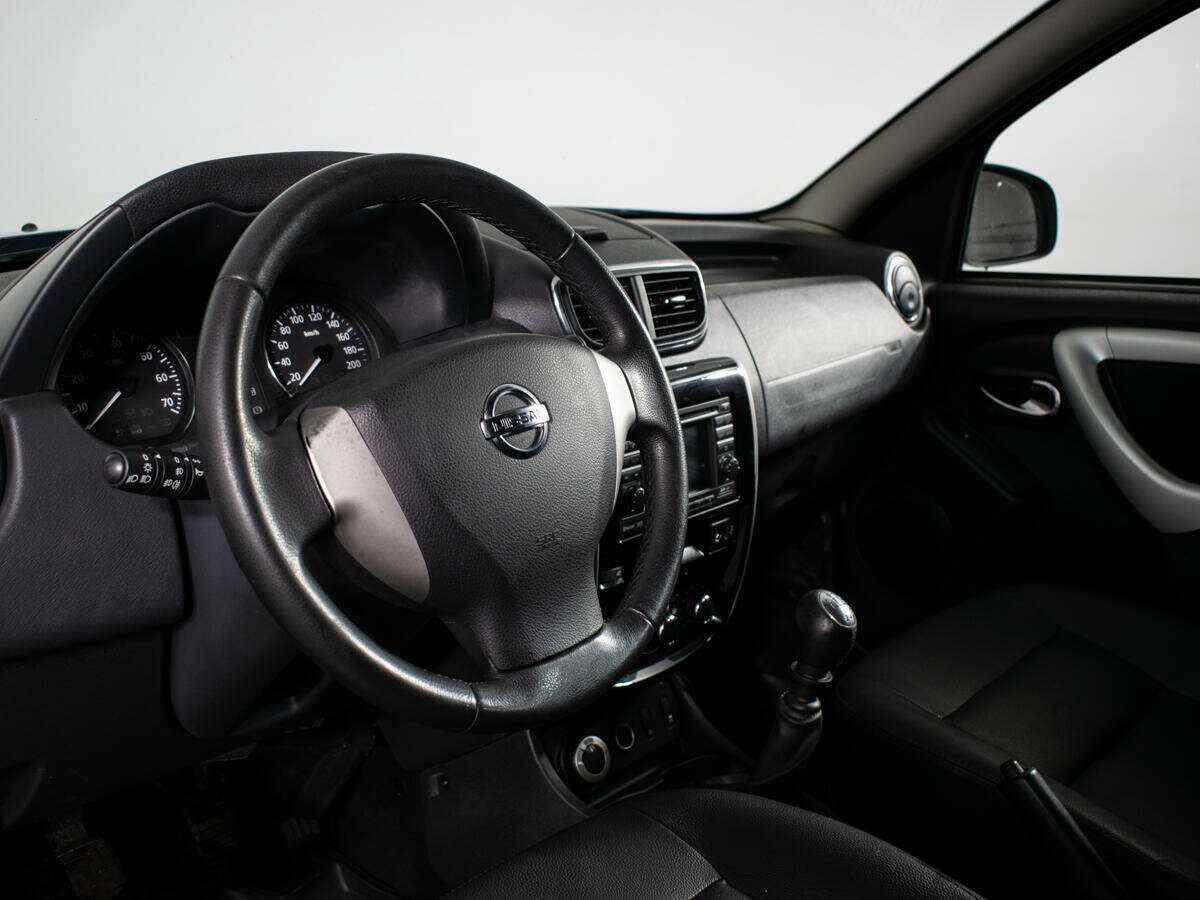 Купить Nissan Terrano с пробегом. Фото: #12