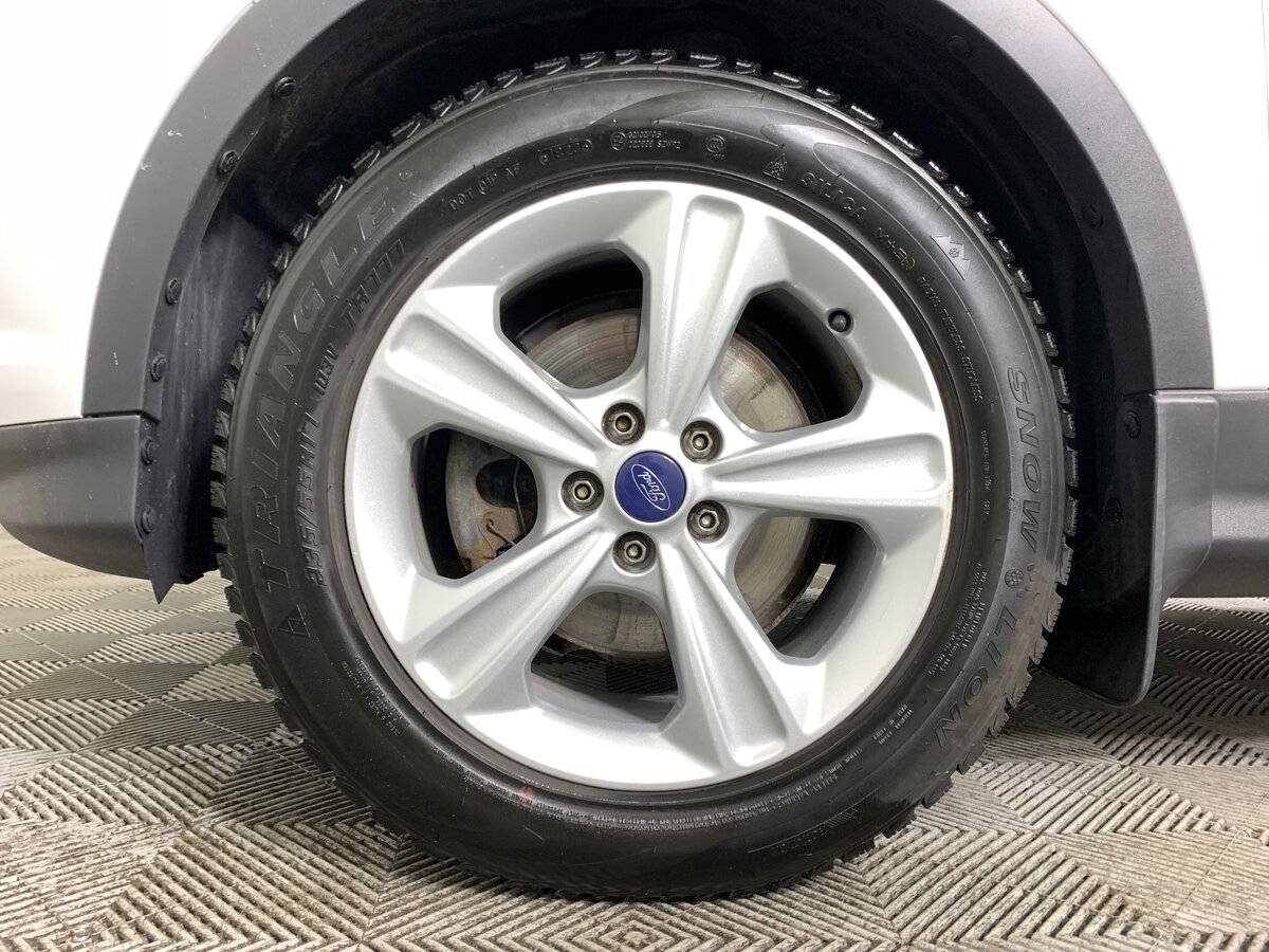 Купить Ford Kuga с пробегом. Фото: #8