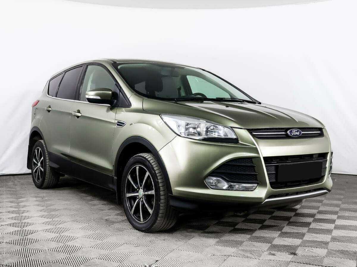 Купить Ford Kuga с пробегом. Фото: #2