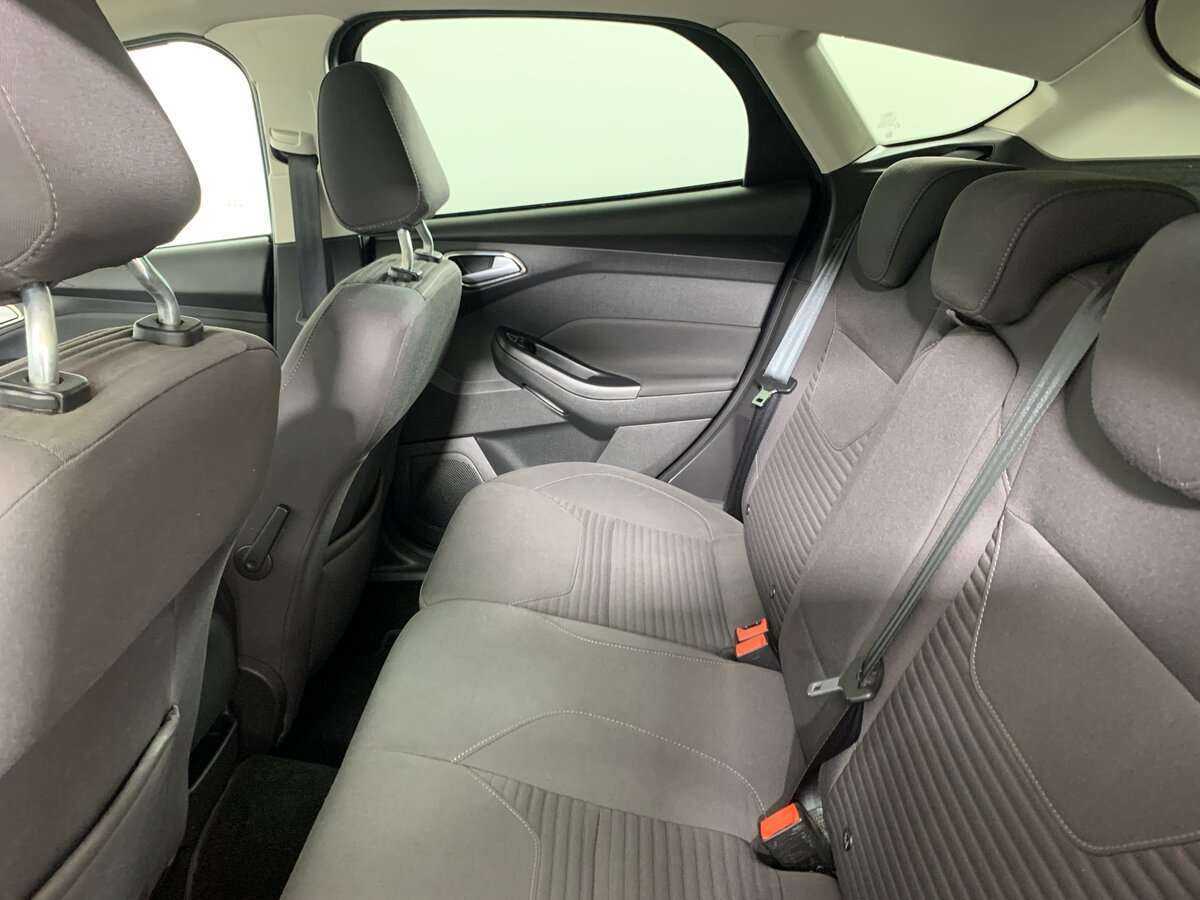 Купить Ford Focus с пробегом. Фото: #18