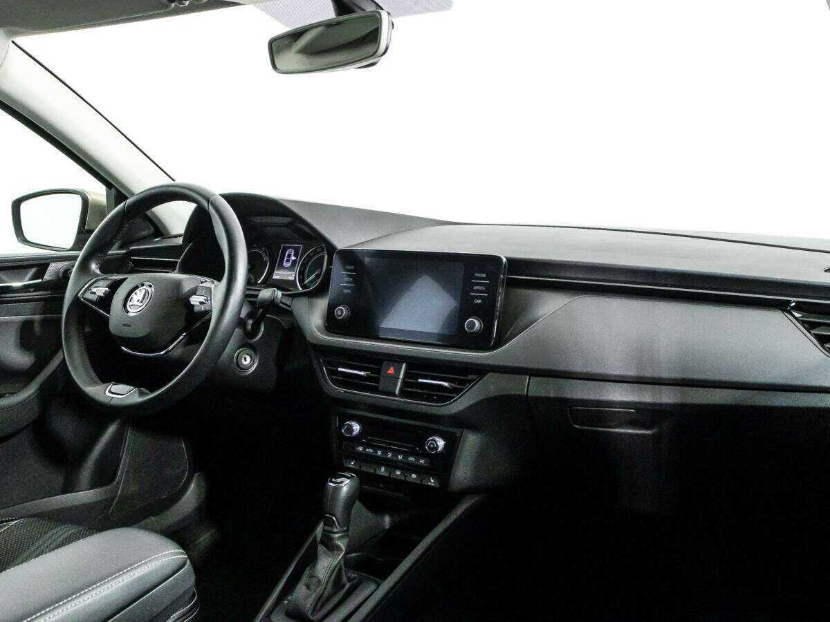 Купить Skoda Rapid с пробегом. Фото: #8