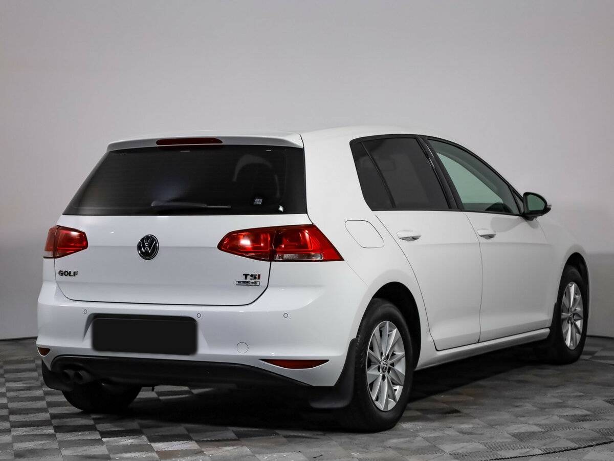 Купить Volkswagen Golf с пробегом. Фото: #3