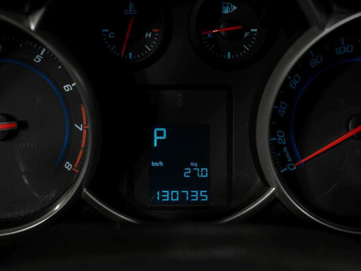 Купить Chevrolet Cruze с пробегом. Фото: #9