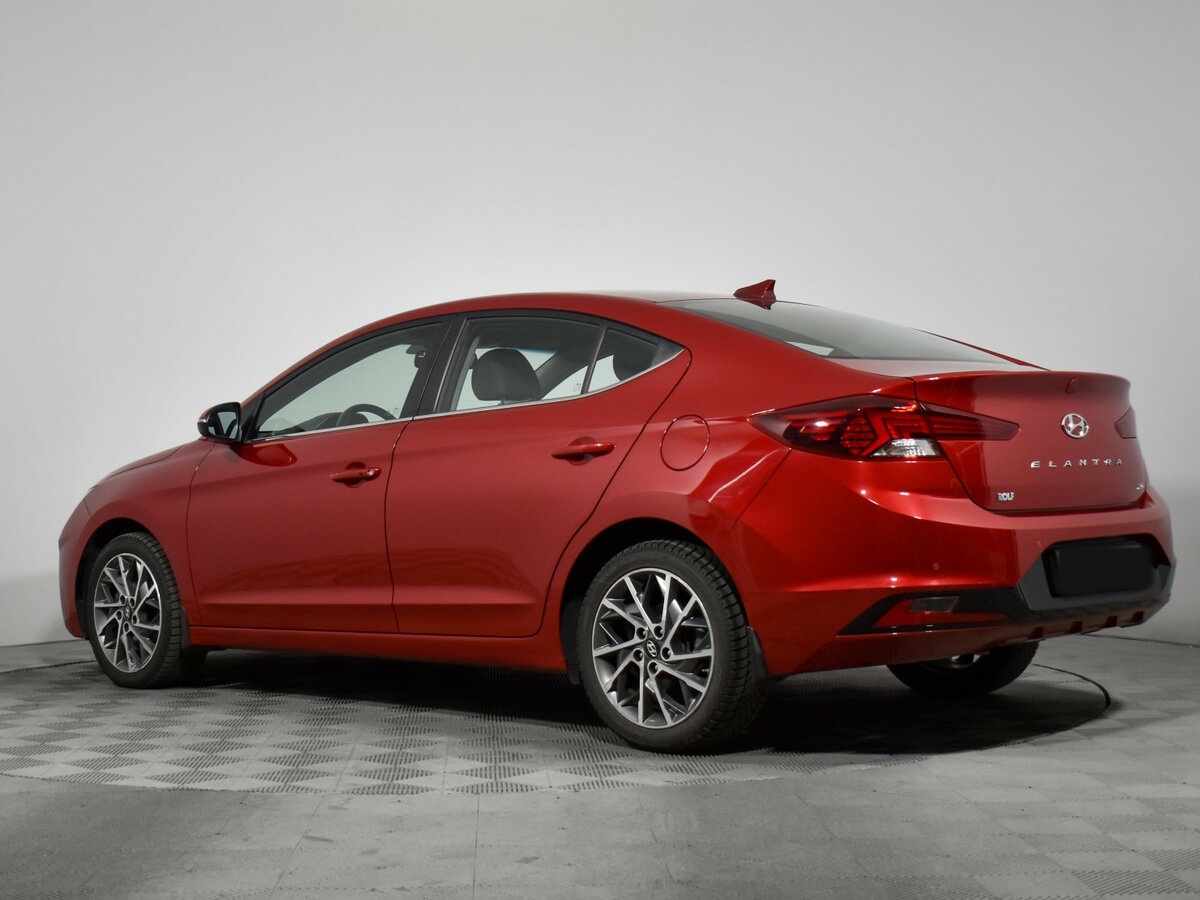 Купить Hyundai Elantra с пробегом. Фото: #5