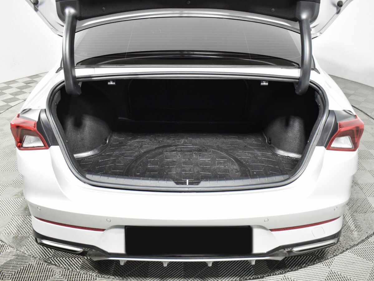 Купить Kia K5 с пробегом. Фото: #17