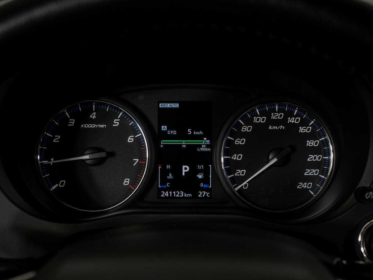 Купить Mitsubishi Outlander с пробегом. Фото: #10