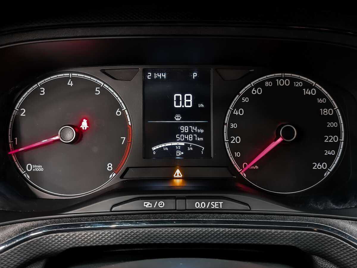 Купить Volkswagen Polo с пробегом. Фото: #11