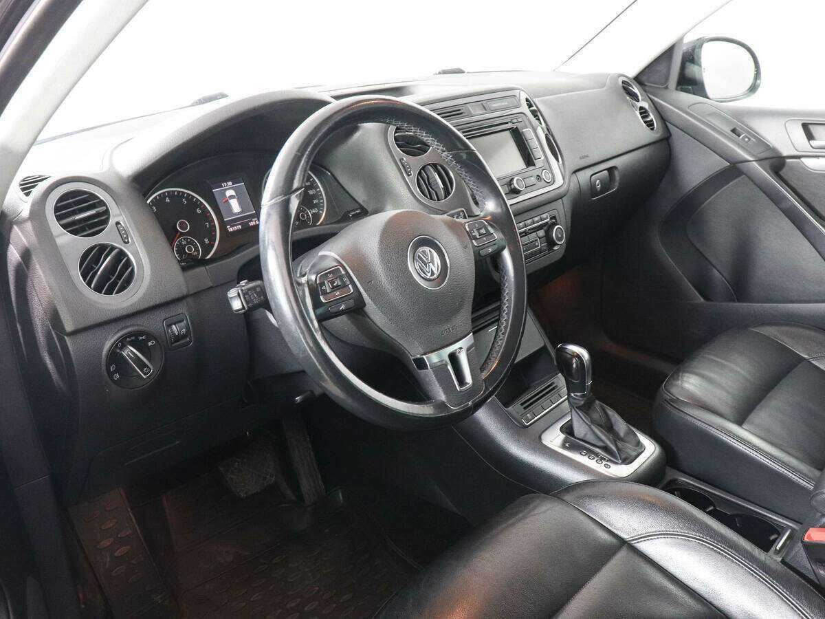 Купить Volkswagen Tiguan с пробегом. Фото: #4