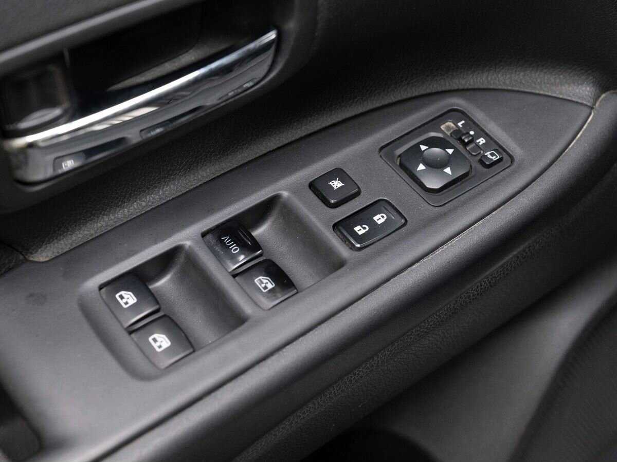 Купить Mitsubishi Outlander с пробегом. Фото: #24