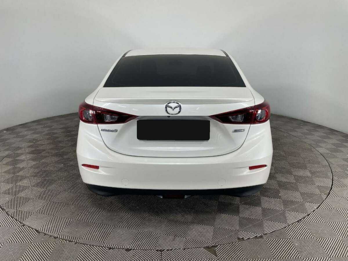 Купить Mazda 3 с пробегом. Фото: #2