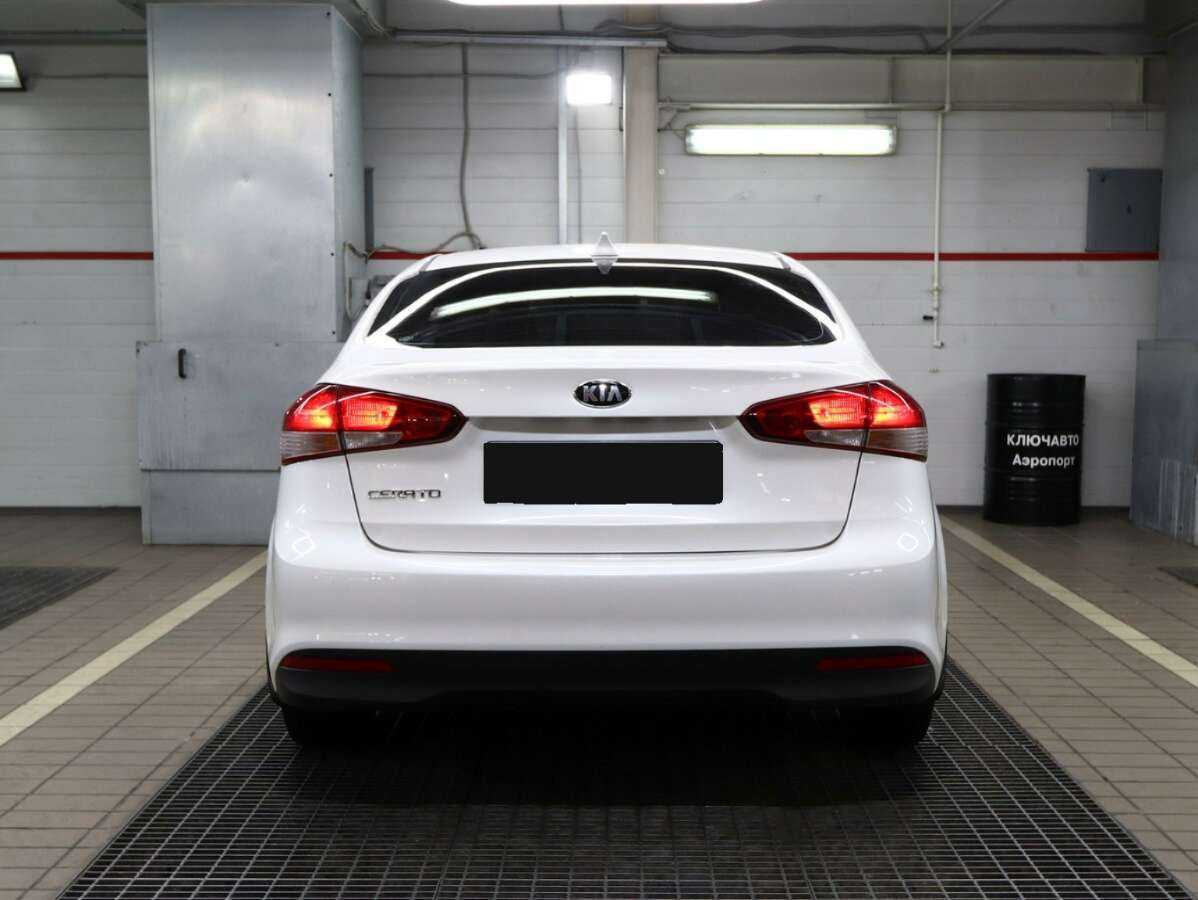 Купить Kia Cerato с пробегом. Фото: #4