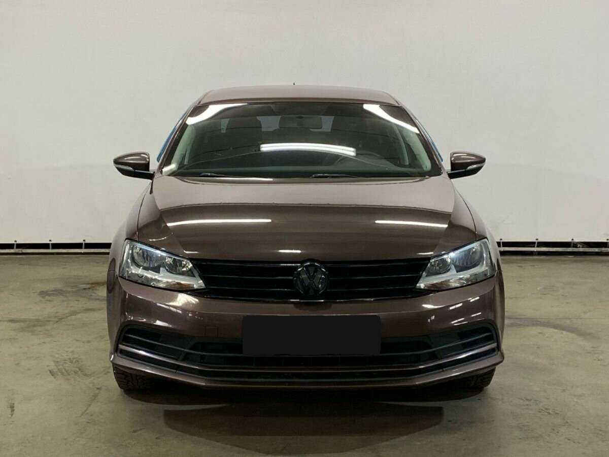 Купить Volkswagen Jetta с пробегом. Фото: #1