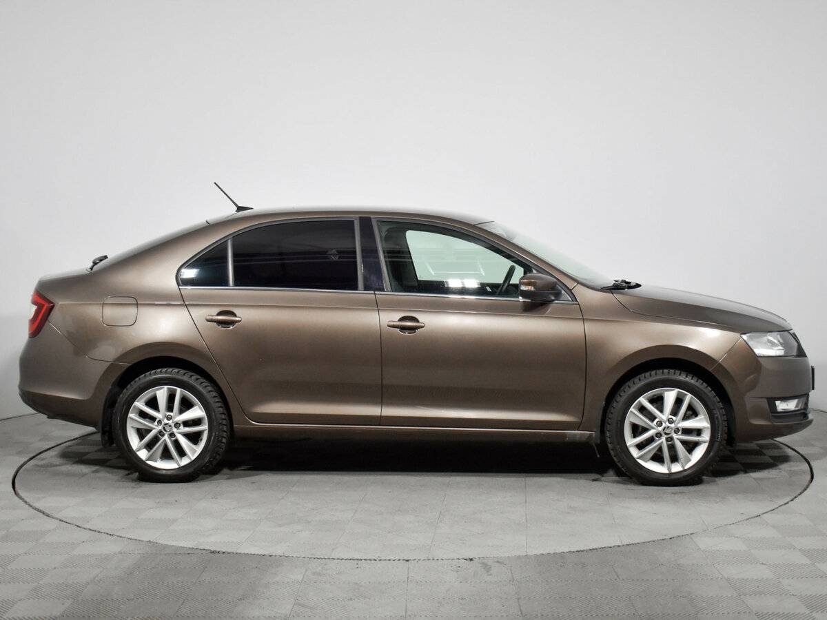 Купить Skoda Rapid с пробегом. Фото: #3