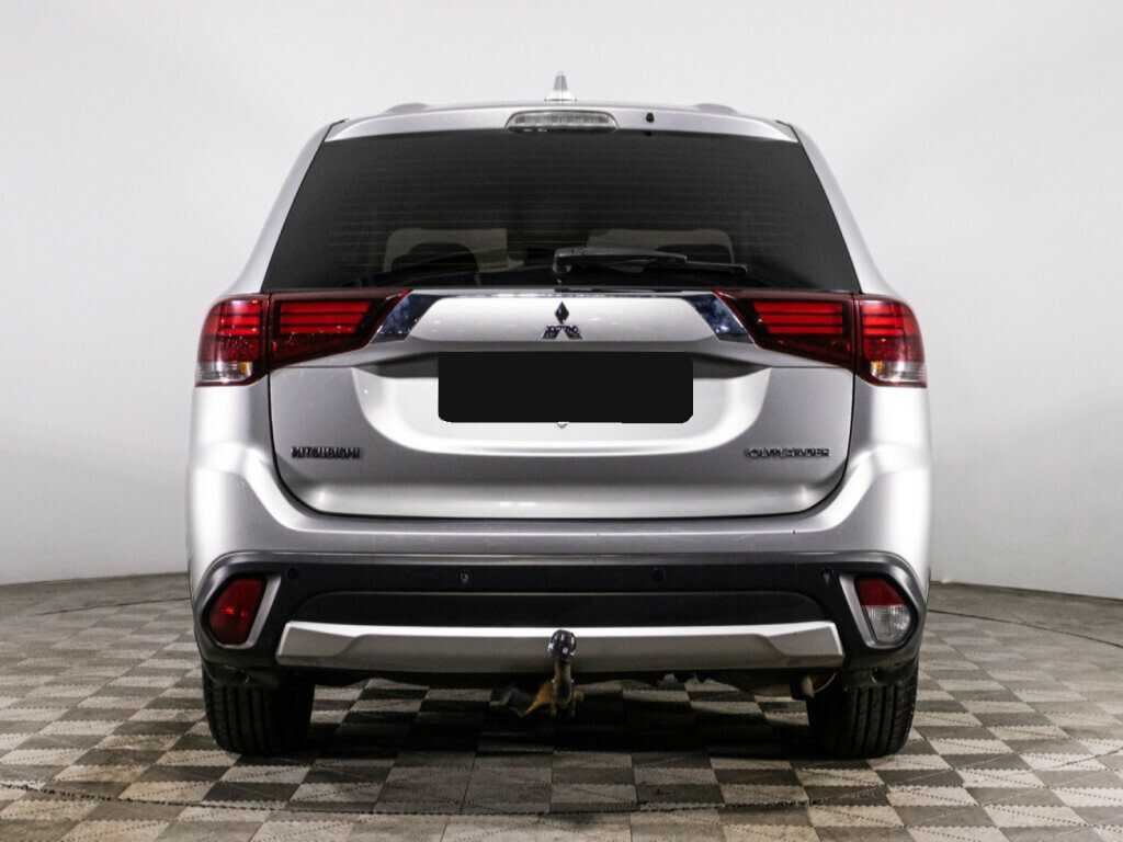 Купить Mitsubishi Outlander с пробегом. Фото: #4