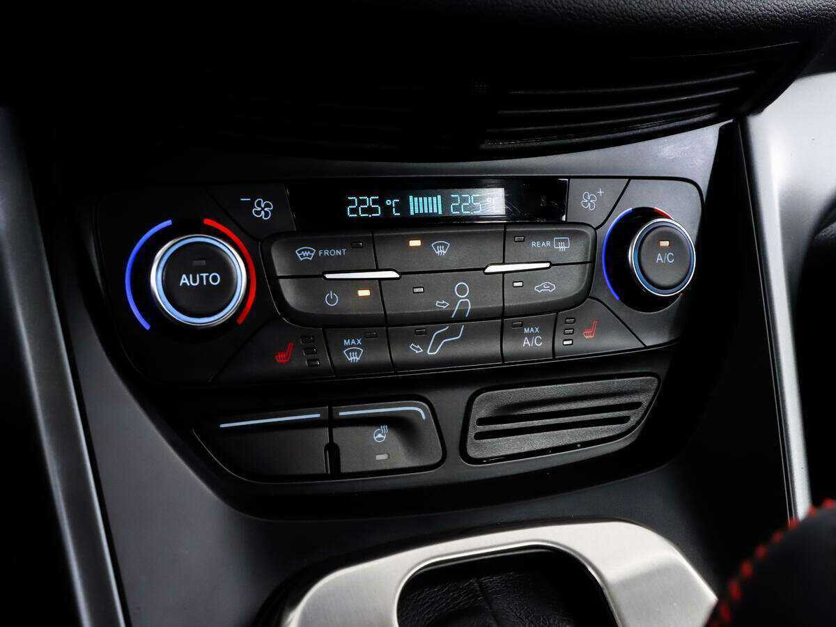 Купить Ford Kuga с пробегом. Фото: #14