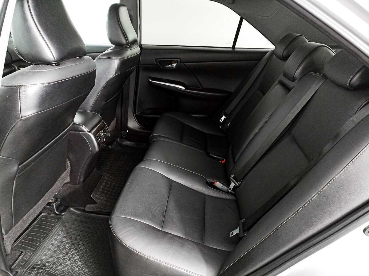 Купить Toyota Camry с пробегом. Фото: #7