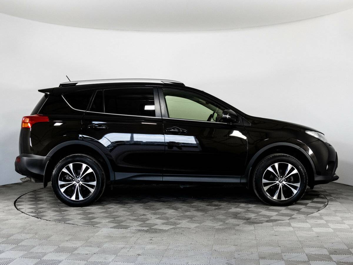 Купить Toyota RAV4 с пробегом. Фото: #3