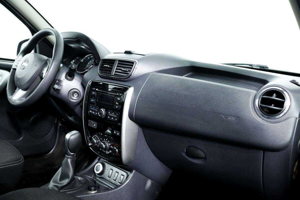 Купить Nissan Terrano с пробегом. Фото: #8