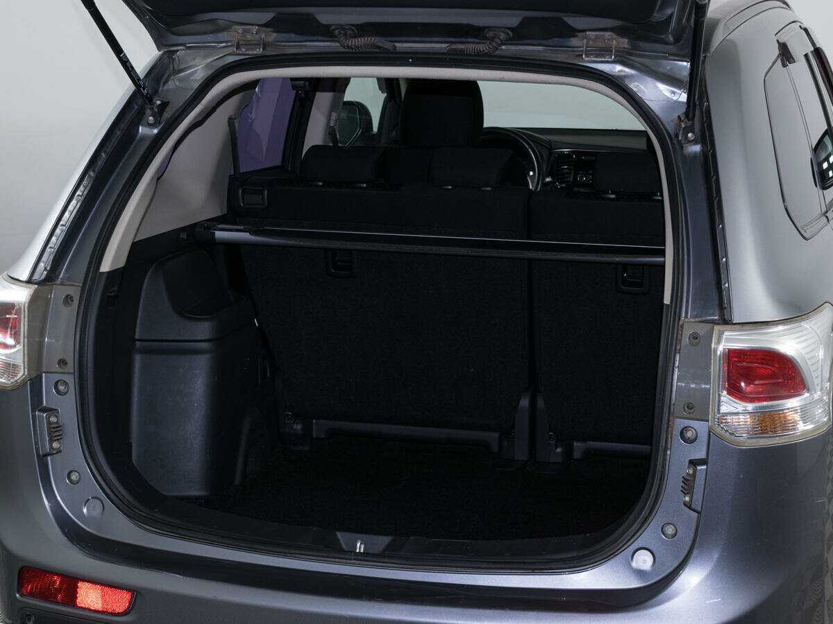 Купить Mitsubishi Outlander с пробегом. Фото: #8