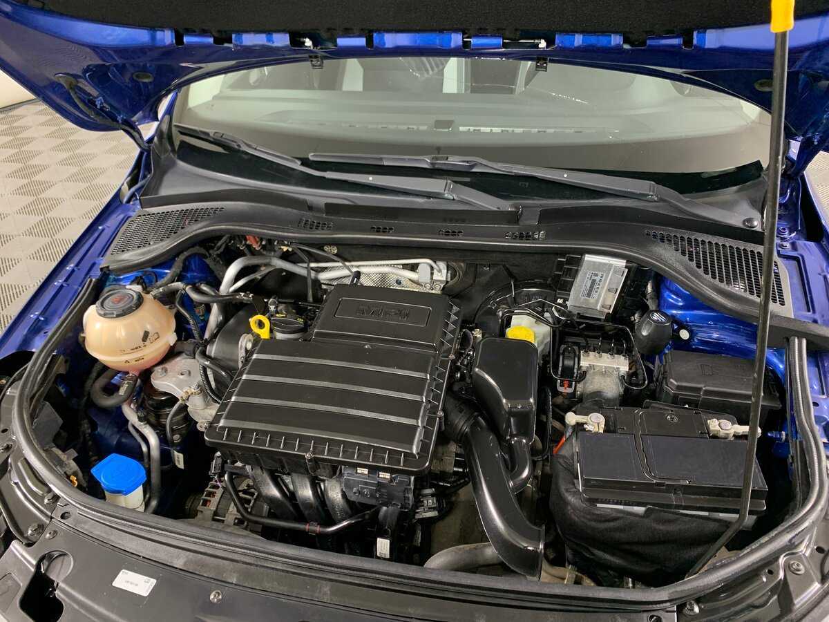 Купить Skoda Rapid с пробегом. Фото: #10