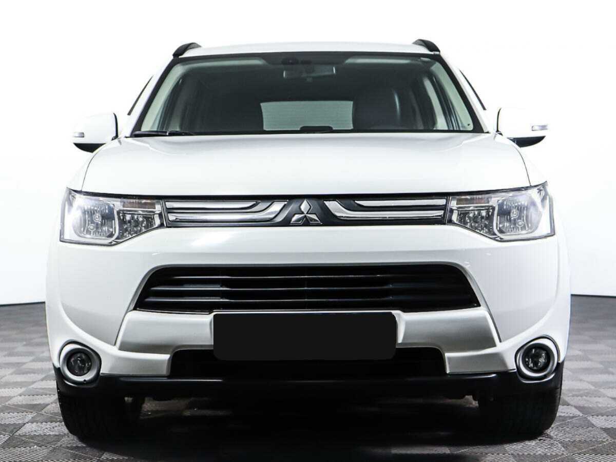 Купить Mitsubishi Outlander с пробегом. Фото: #1