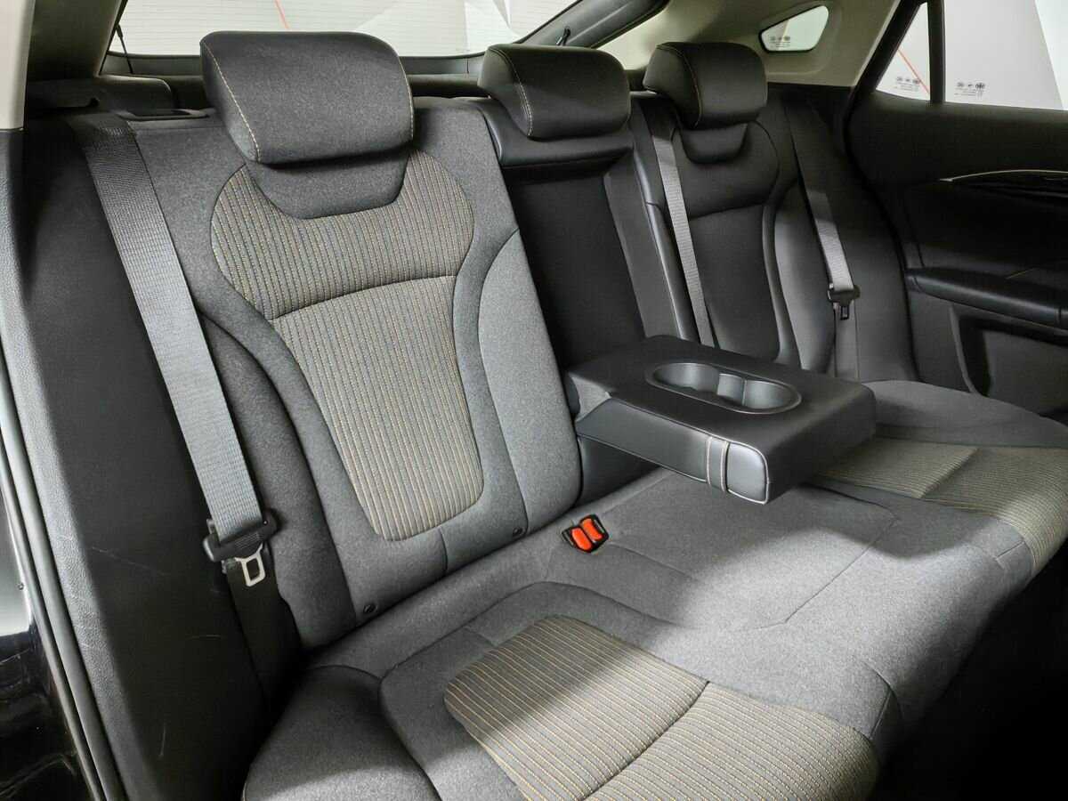 Купить FAW Bestune B70 с пробегом. Фото: #10