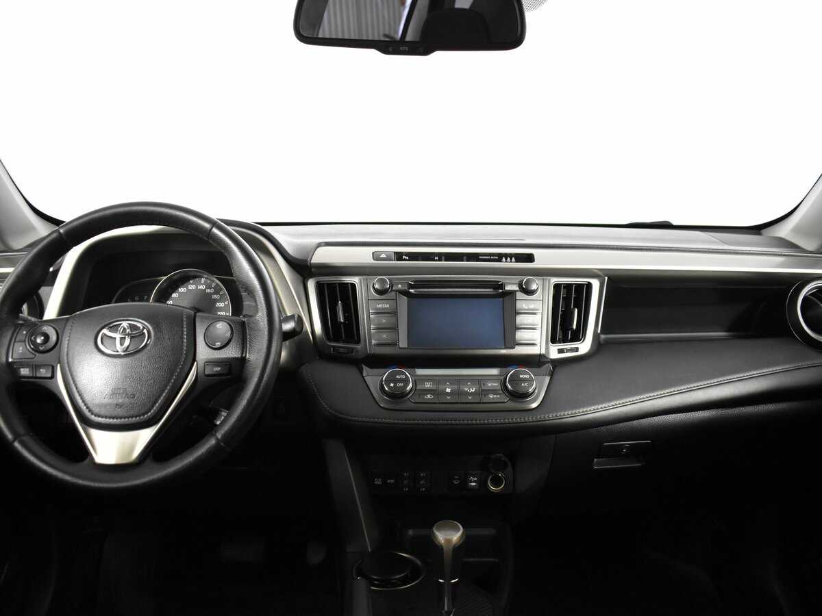 Купить Toyota RAV4 с пробегом. Фото: #10