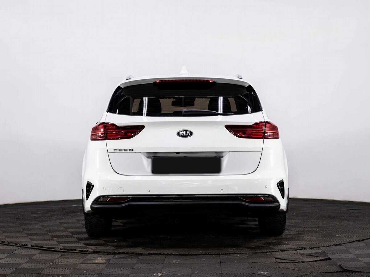 Купить Kia Ceed с пробегом. Фото: #4