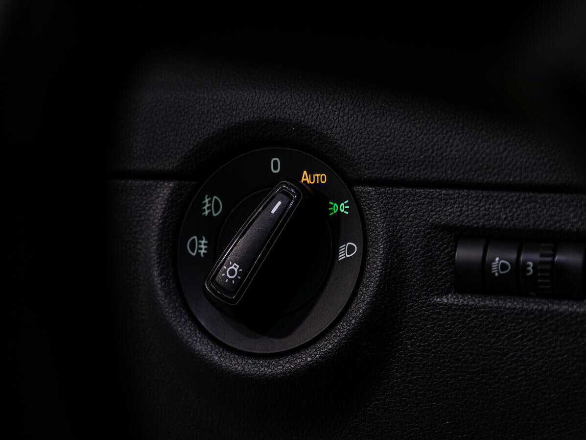 Купить Skoda Octavia с пробегом. Фото: #15