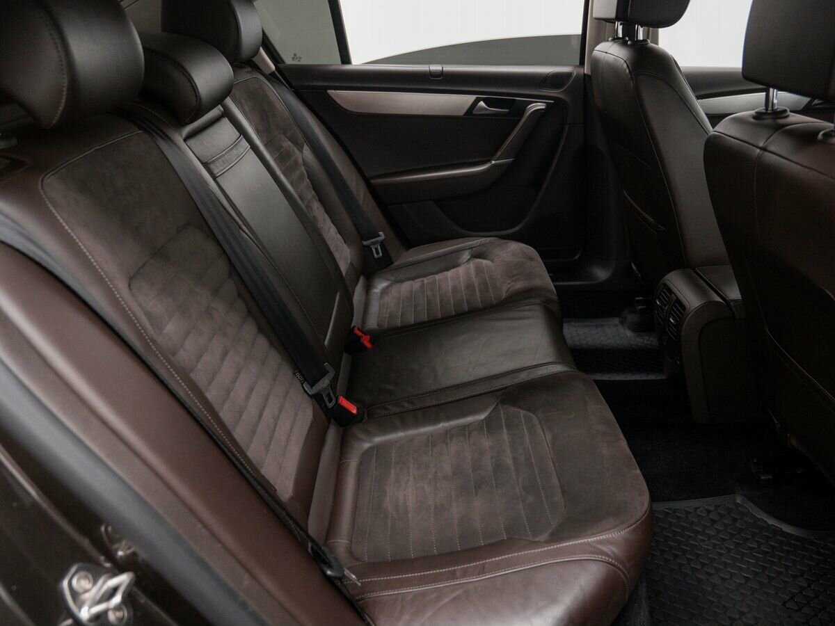 Купить Volkswagen Passat с пробегом. Фото: #9