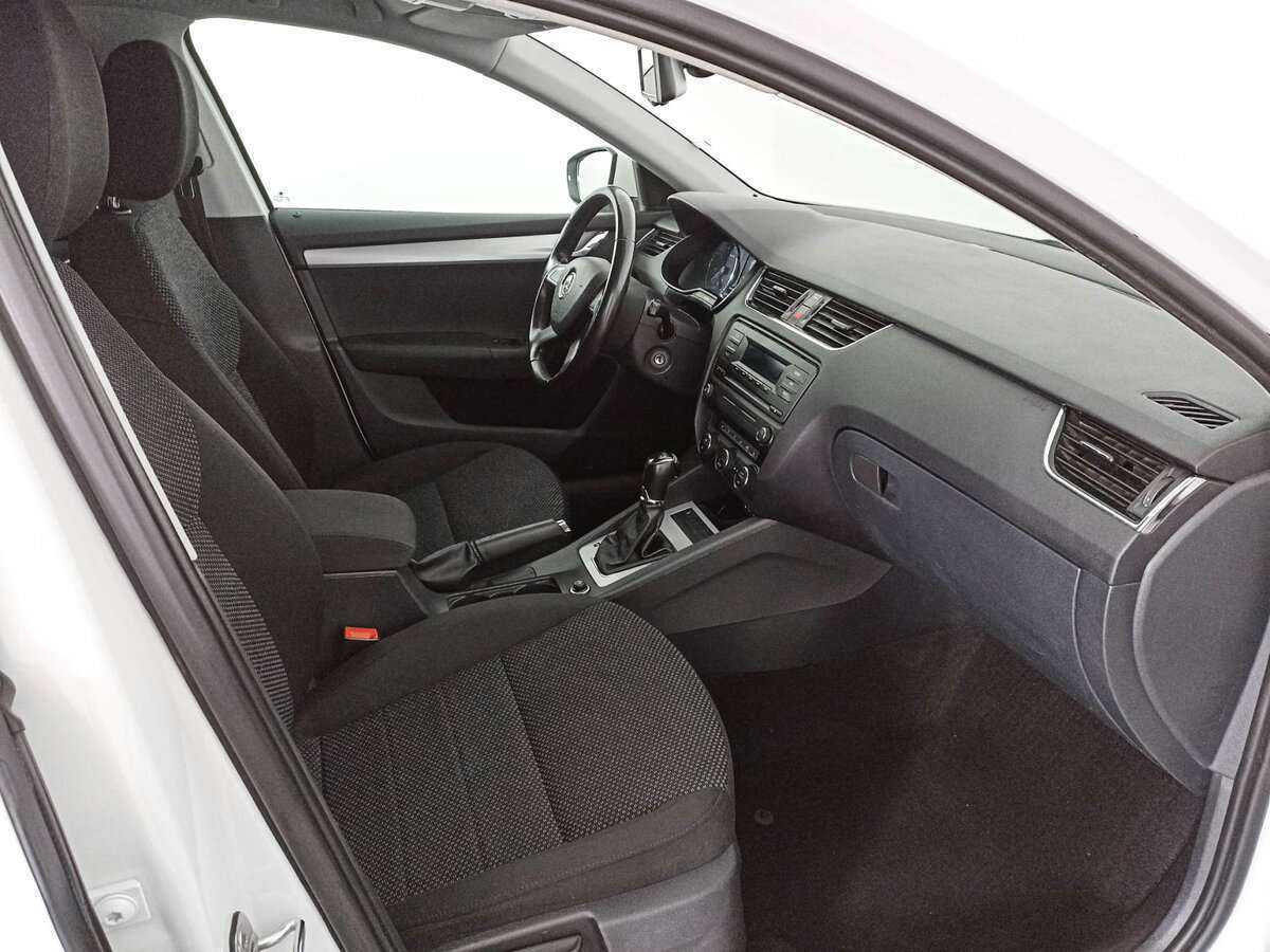 Купить Skoda Octavia с пробегом. Фото: #8