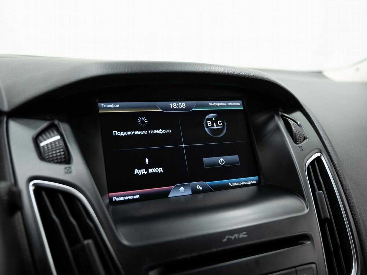 Купить Ford Focus с пробегом. Фото: #18