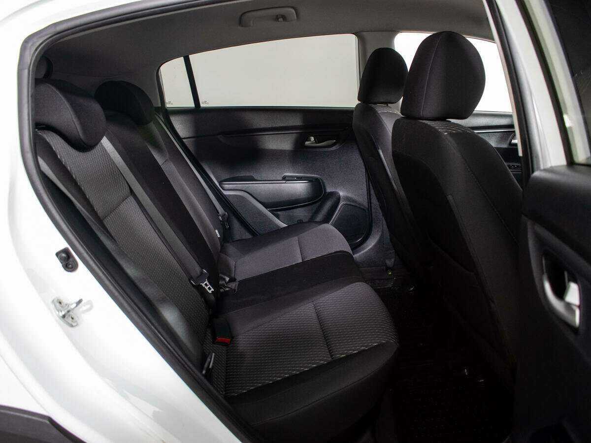 Купить Kia Rio с пробегом. Фото: #6