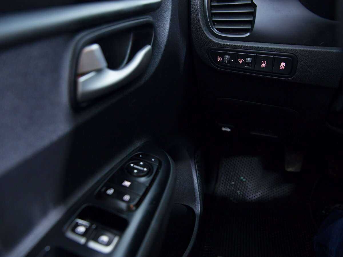 Купить Kia Rio с пробегом. Фото: #15