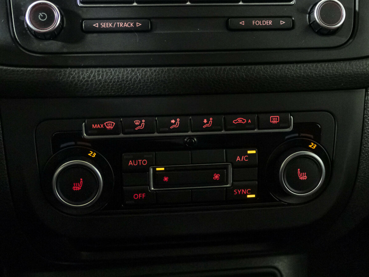 Купить Volkswagen Golf Plus с пробегом. Фото: #12