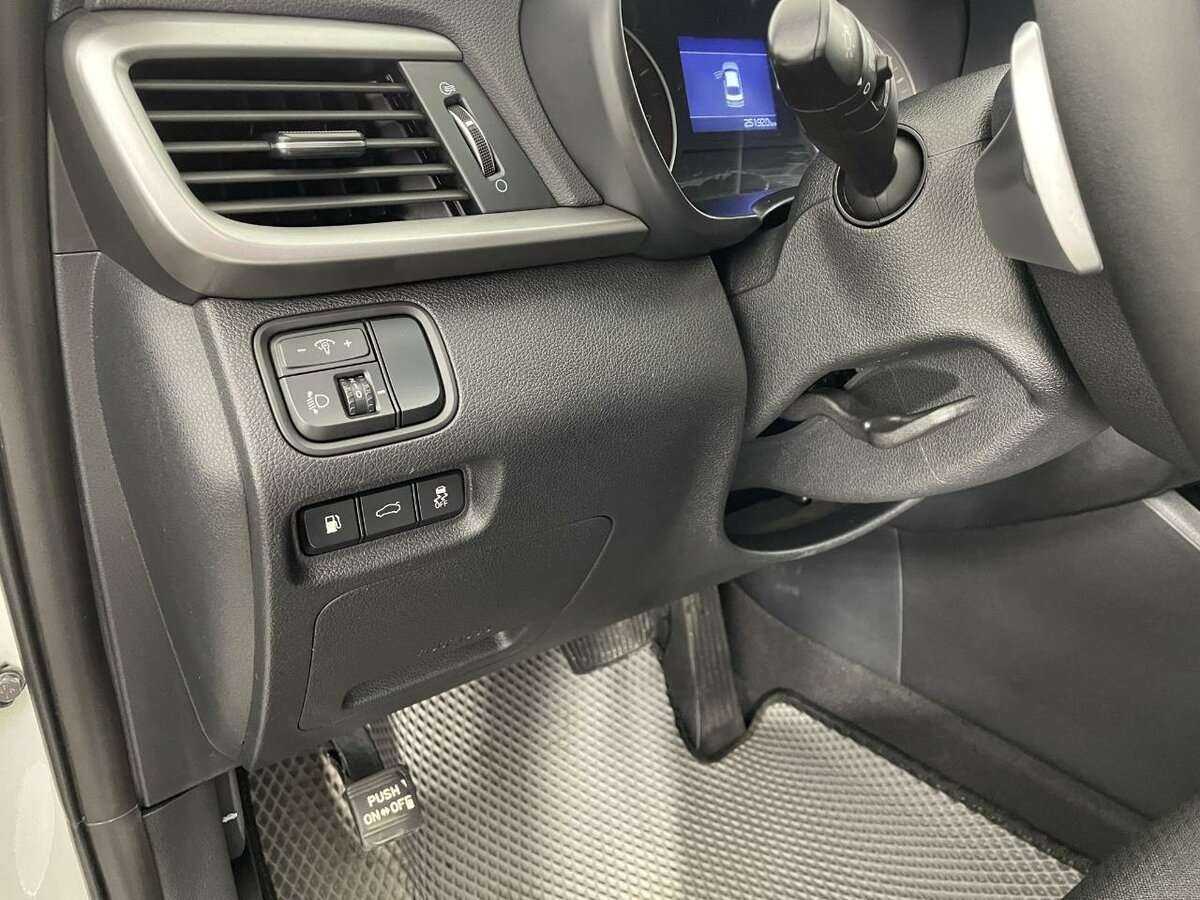 Купить Kia Optima с пробегом. Фото: #6