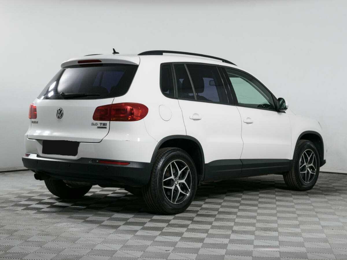 Купить Volkswagen Tiguan с пробегом. Фото: #3