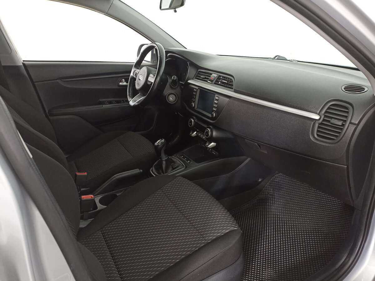 Купить Kia Rio с пробегом. Фото: #8