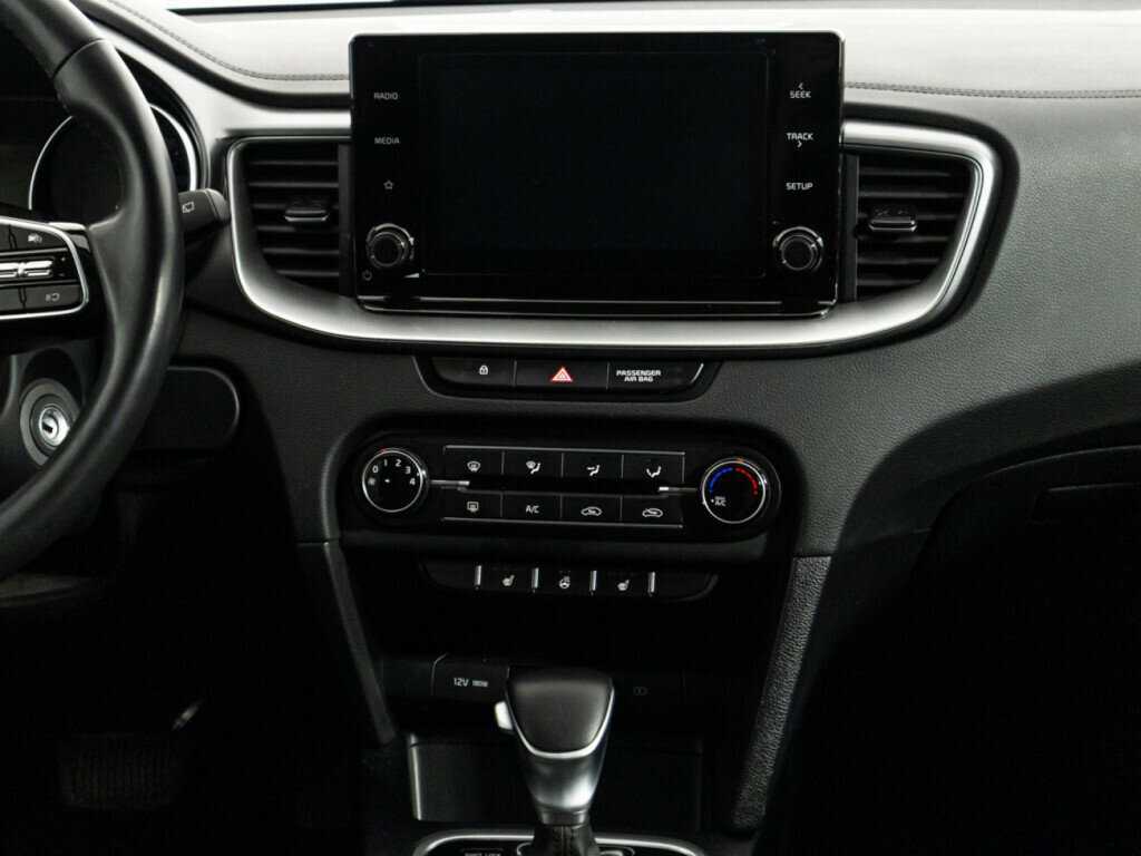 Купить Kia Ceed с пробегом. Фото: #13