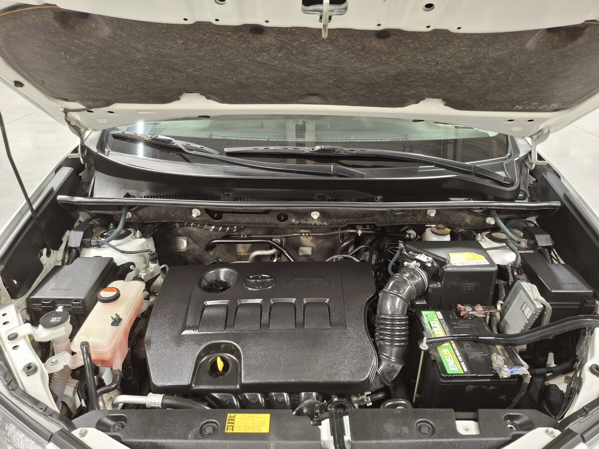 Купить Toyota RAV4 с пробегом. Фото: #8