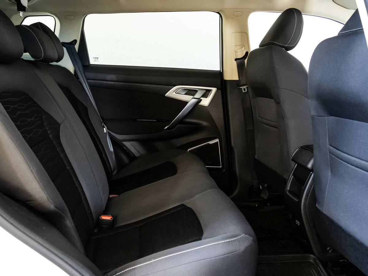 Купить Geely Atlas с пробегом. Фото: #13