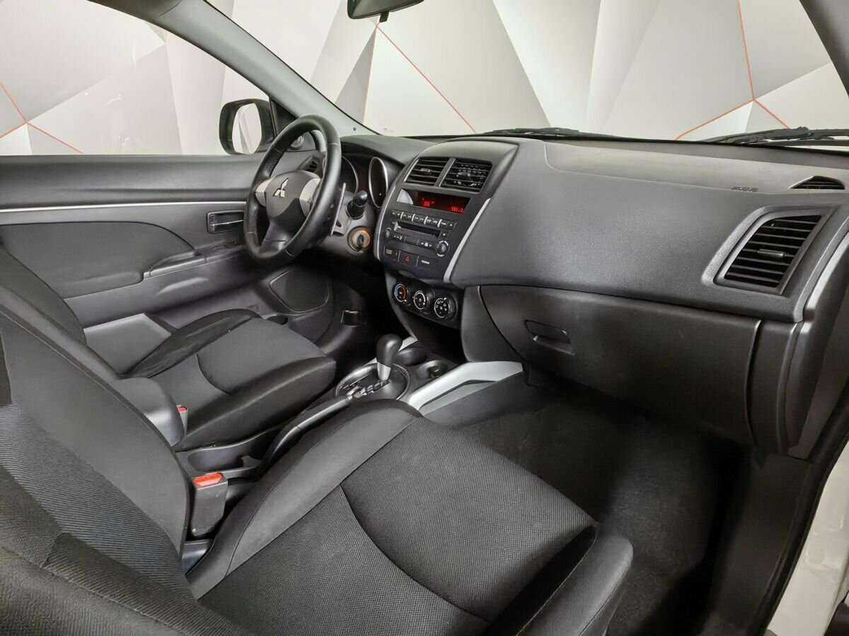 Купить Mitsubishi ASX с пробегом. Фото: #8