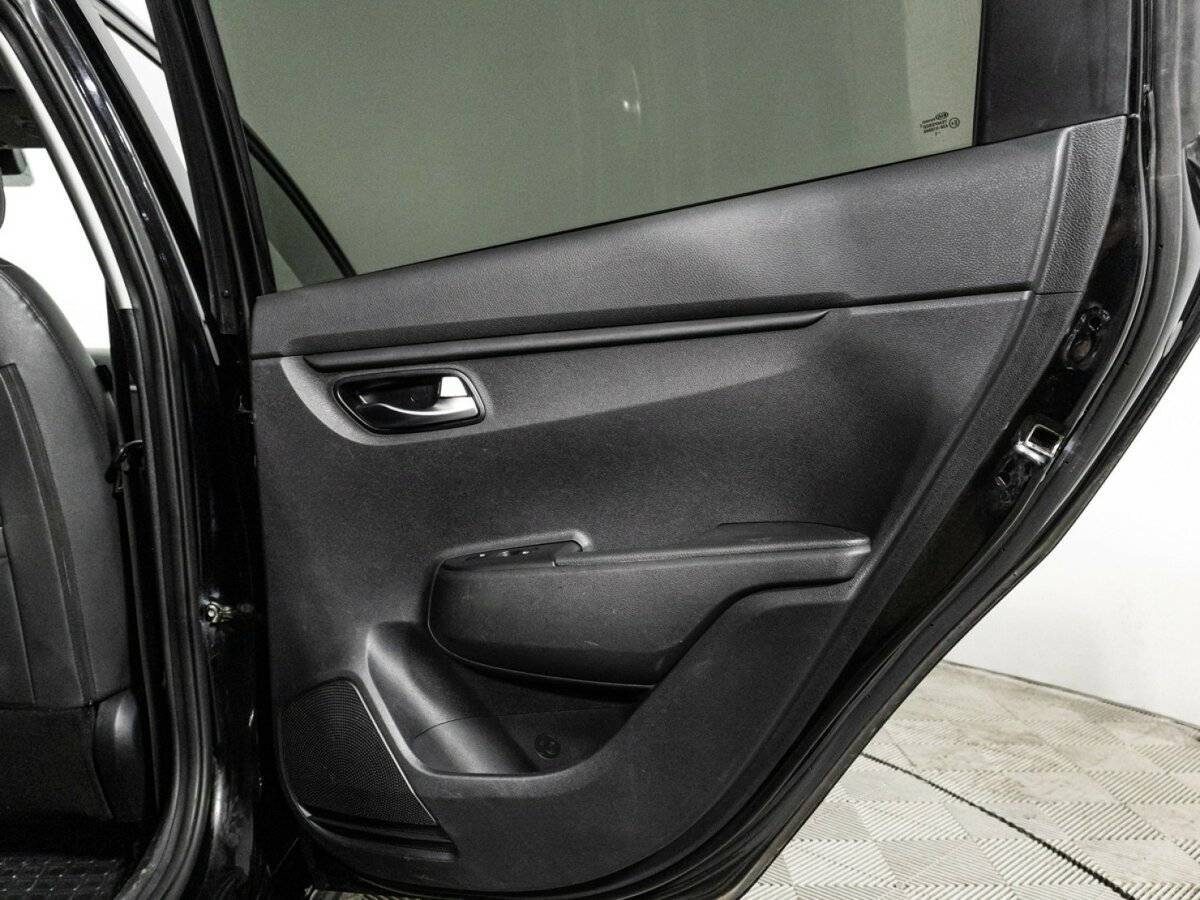 Купить Kia Rio с пробегом. Фото: #27