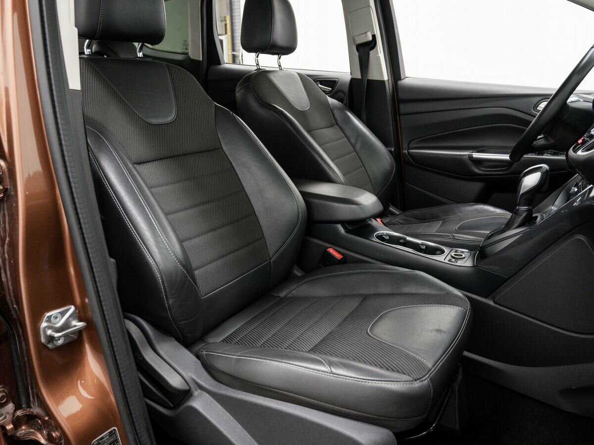 Купить Ford Kuga с пробегом. Фото: #8